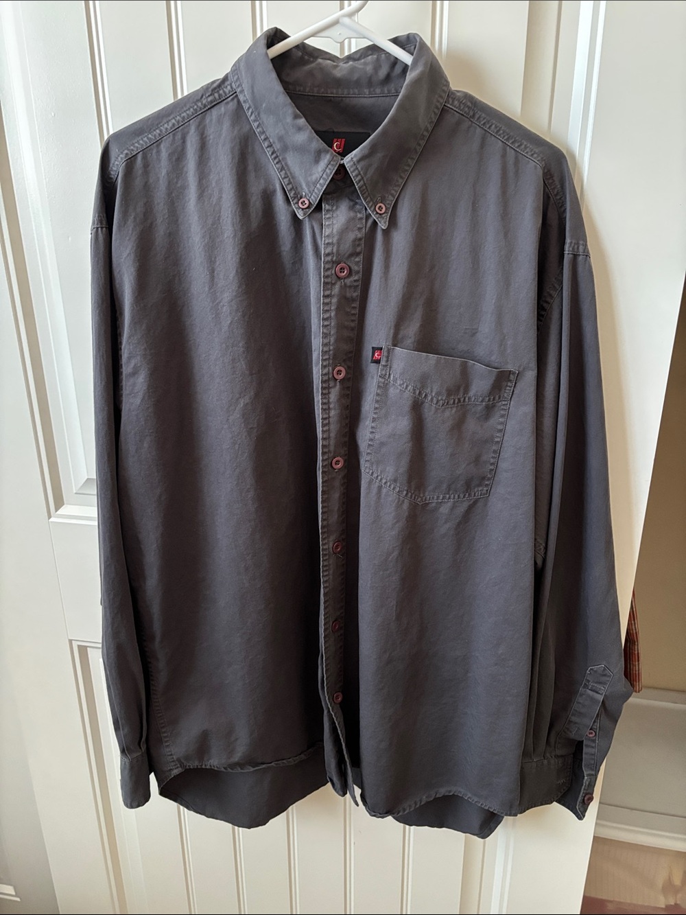 Cruiser Casuals Gray Button-Down Shirt with Red Accent